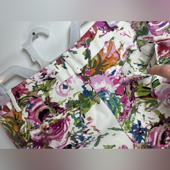 Liz Claiborne Pink and White Floral Capri Pants Size 6 Fairycore - Picture 5 of 6